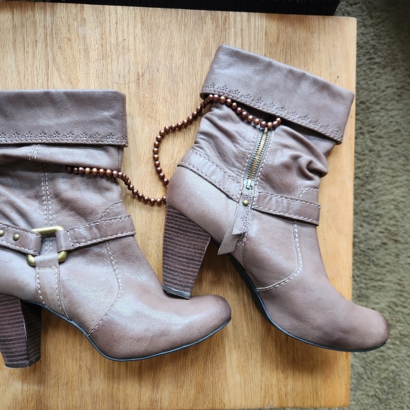 FOSSIL Genuine Leather Ankle Booties Sz 10 - Picture 6 of 14